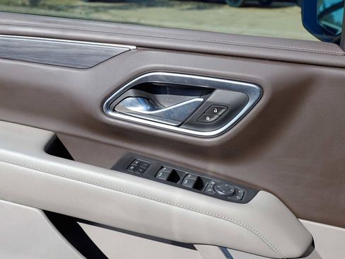 Used 2021 GMC Yukon XL SLT w/ SLT Luxury Plus Package image 20