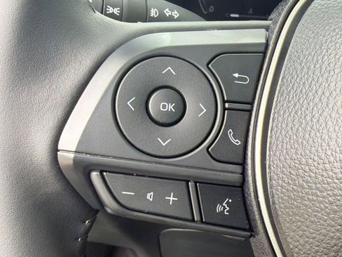 Used 2026 Toyota Corolla Cross XLE FWD image 15