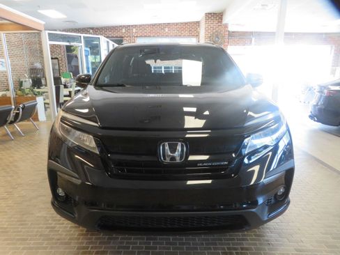 Used 2021 Honda Pilot Black Edition image 2