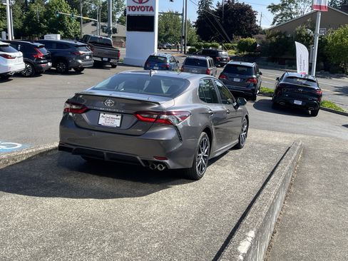 Certified 2023 Toyota Camry SE FWD image 6