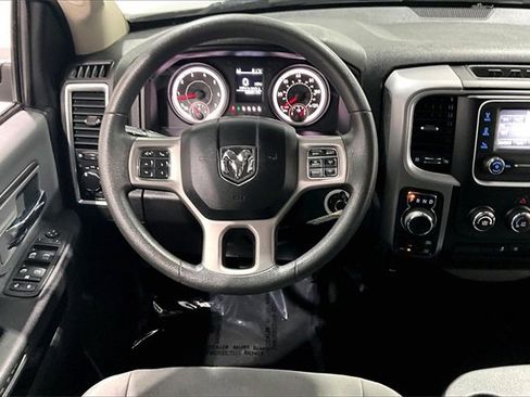 Used 2023 RAM 1500 Classic SLT image 9