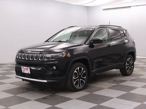 Used 2022 Jeep Compass Limited AWD/4WD image 5