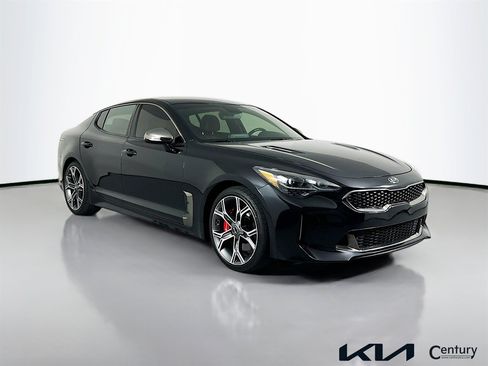 Used 2020 Kia Stinger GT image 3