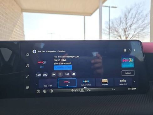 New 2026 Nissan Kicks SR image 8