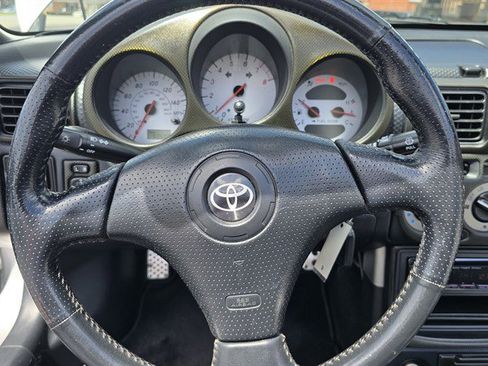 Used 2001 Toyota MR2 image 64