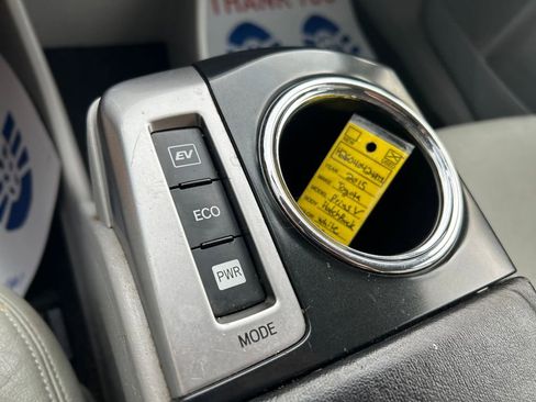 Used 2015 Toyota Prius V Two FWD image 35