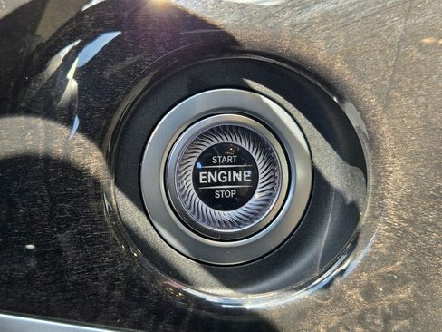 Used 2019 Mercedes-Benz S 560 S 560 w/ AMG Line Exterior image 38