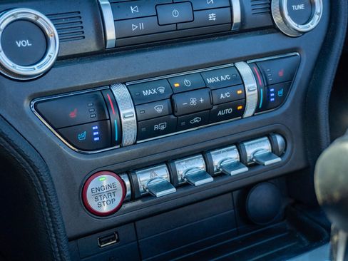 Used 2019 Ford Mustang GT Premium w/ Equipment Group 401A RWD image 19