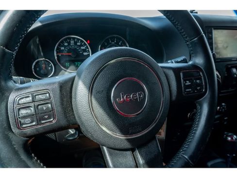 Used 2014 Jeep Wrangler Unlimited Sahara w/ Max Tow Package image 26