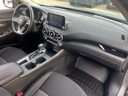 Certified 2022 Nissan Sentra SV FWD image 20