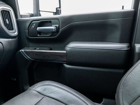 Used 2020 Chevrolet Silverado 2500 LTZ w/ LTZ Premium Package AWD/4WD image 56