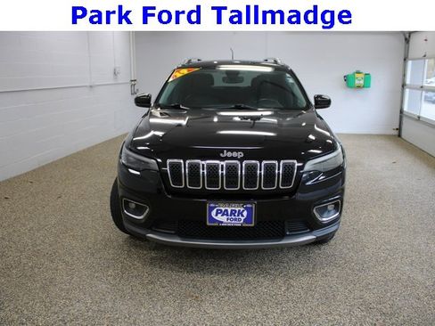 Used 2019 Jeep Cherokee Limited image 9