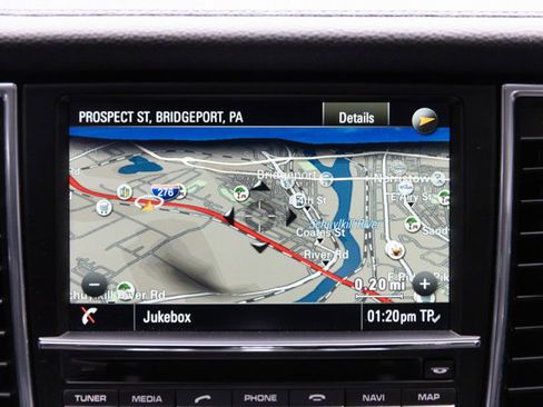 Used 2016 Porsche Panamera S image 75