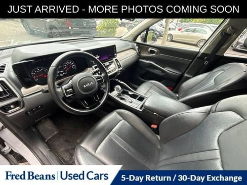 Used 2023 Kia Sorento S AWD/4WD image 7