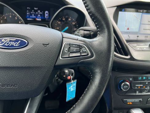 Used 2017 Ford Escape SE w/ Equipment Group 201A image 23