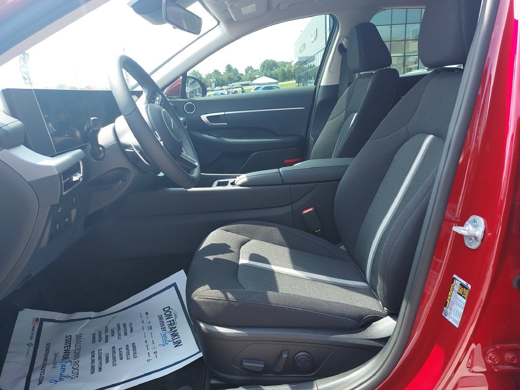 New 2026 Hyundai Sonata SEL FWD image 13