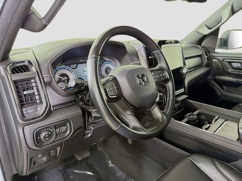 Used 2022 RAM 1500 Limited AWD/4WD image 9