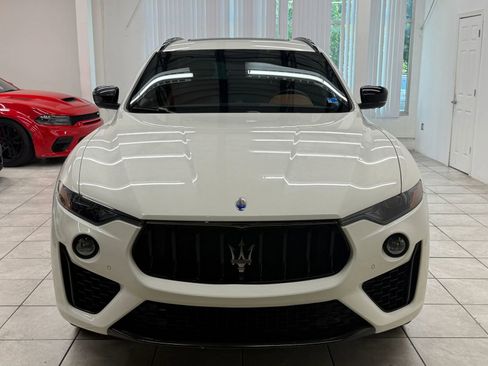 Used 2021 Maserati Levante AWD/4WD image 2