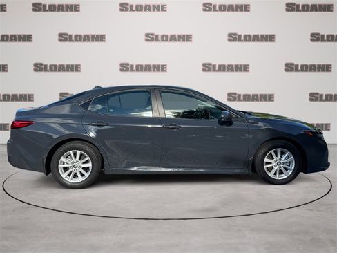 Used 2025 Toyota Camry LE image 6