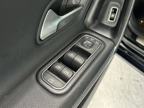 Used 2025 Mercedes-Benz CLA 250 image 25