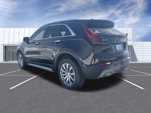 Used 2022 Cadillac XT4 Premium Luxury w/ Enhanced Visibility Package image 6