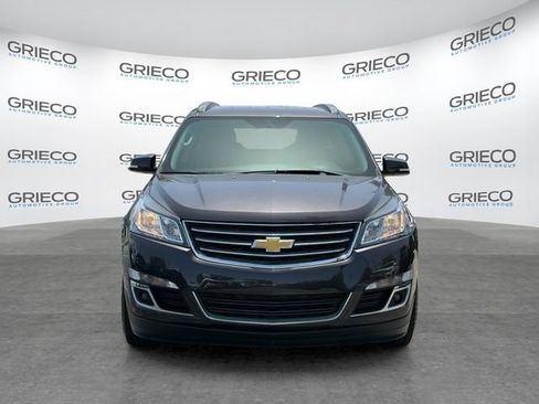 Used 2015 Chevrolet Traverse LT FWD image 2