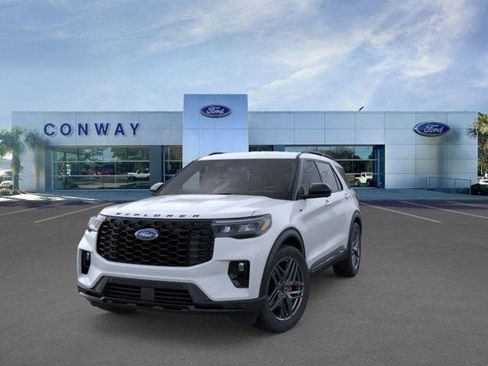 New 2026 Ford Explorer ST-Line image 2
