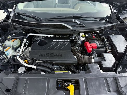 Certified 2022 Nissan Rogue SV image 36
