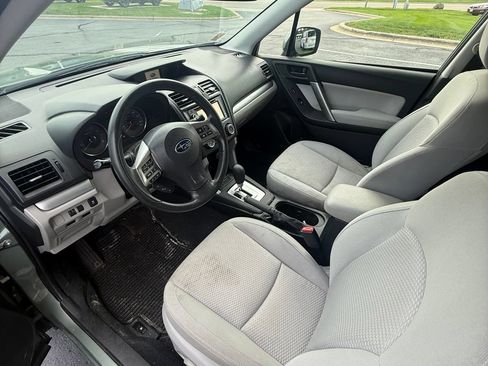 Used 2015 Subaru Forester 2.5i Premium AWD/4WD image 7