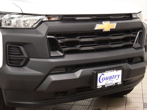 Used 2026 Chevrolet Colorado W/T AWD/4WD image 13