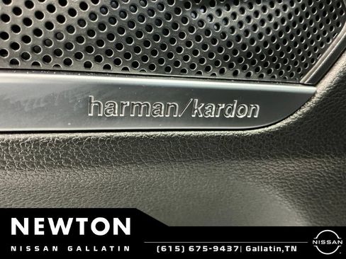 Used 2022 Hyundai Santa Fe SEL w/ Convenience + Premium Package FWD image 8