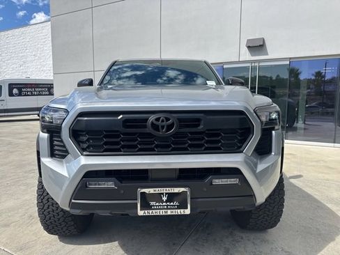 Used 2025 Toyota Tacoma TRD Off-Road image 2