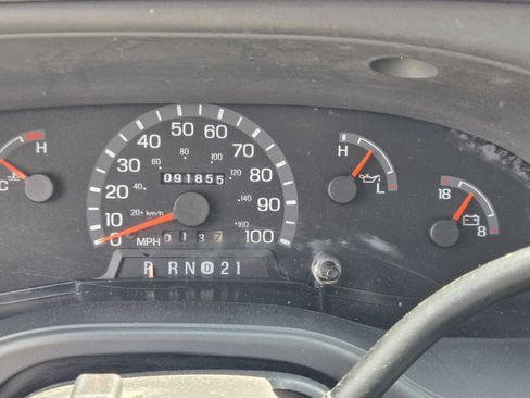 Used 2003 Ford E-350 and Econoline 350 Super Duty RWD image 16