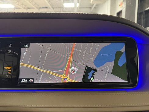 Used 2016 Mercedes-Benz S 550 4MATIC Sedan image 12