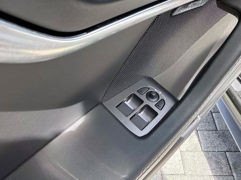 Used 2020 Jaguar F-TYPE R AWD/4WD image 19