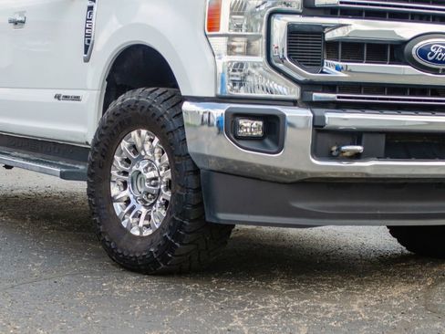 Used 2022 Ford F250 4x4 Crew Cab Super Duty image 12