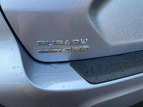 Used 2024 Subaru Crosstrek 2.0i Premium image 12