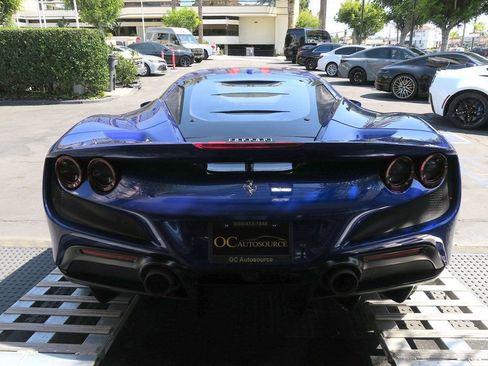Used 2020 Ferrari F8 Tributo RWD image 39