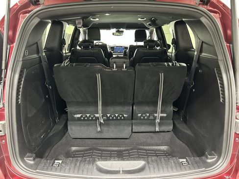 Used 2023 Chrysler Pacifica Touring-L w/ Uconnect Theater Family Group AWD/4WD image 23