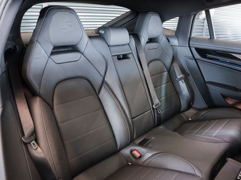 New 2026 Porsche Panamera RWD image 6