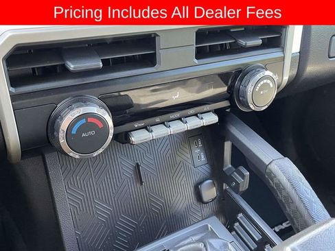 Used 2024 Toyota Tacoma TRD Off-Road AWD/4WD image 31