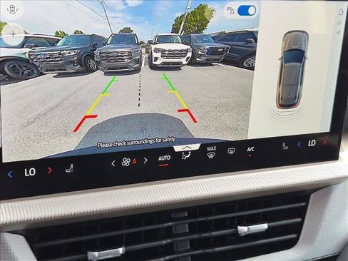 New 2026 Ford Explorer Active RWD image 12