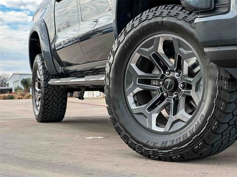 Used 2019 Chevrolet Silverado 1500 RST w/ All-Star Edition image 9