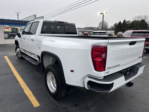 Used 2024 Chevrolet Silverado 3500 High Country image 4
