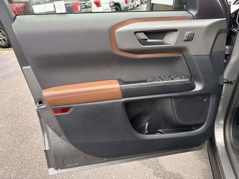 Used 2025 Ford Bronco Sport Outer Banks AWD/4WD image 9