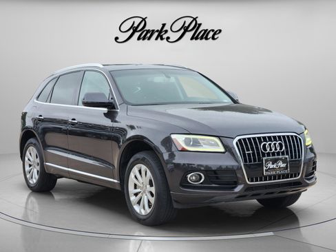 Used 2015 Audi Q5 2.0T Premium Plus w/ Technology Package AWD/4WD image 4