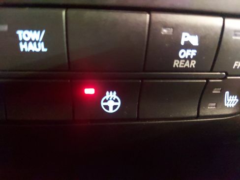 Used 2018 RAM 1500 Lone Star AWD/4WD image 25