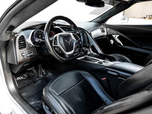 Used 2018 Chevrolet Corvette Stingray Coupe w/ 3LT Preferred Equipment Group image 3