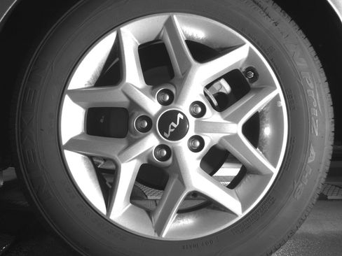 Used 2025 Kia Soul LX w/ LX Technology Package FWD image 14