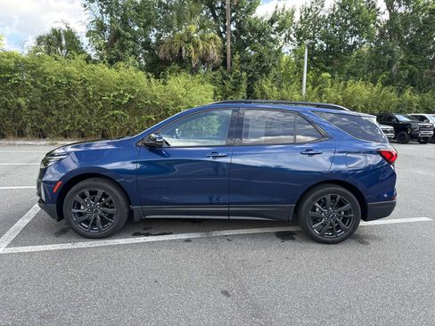 Used 2022 Chevrolet Equinox RS w/ Infotainment Package FWD image 6